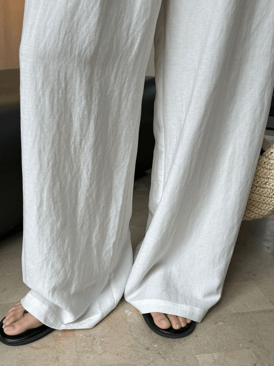 【2025春夏新作】ハイウエストデザインナチュラルワイドパンツ 2色展開 - select store mirror me【2025春夏新作】ハイウエストデザインナチュラルワイドパンツ 2色展開select store mirror meselect store mirror meホワイトS