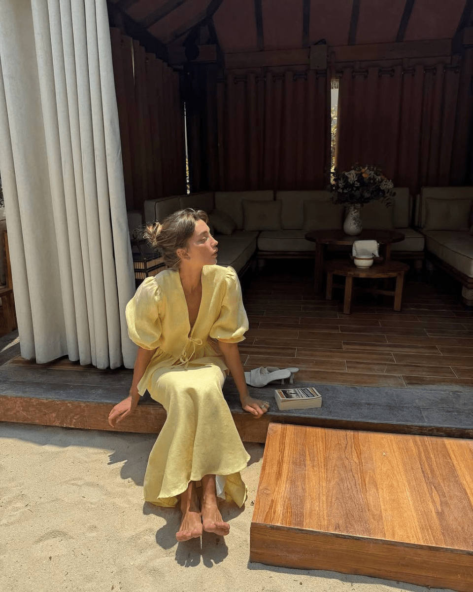 【2025春夏新作】ナチュラルフェミニンワンピース 2色展開 - select store mirror me【2025春夏新作】ナチュラルフェミニンワンピース 2色展開select store mirror meselect store mirror me黄色S