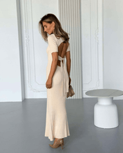 【2025春夏新作】背中開きリボン サマーニットワンピース【4色展開】 - select store mirror me【2025春夏新作】背中開きリボン サマーニットワンピース【4色展開】select store mirror meselect store mirror meアプリコットS