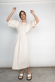 【2025春夏新作】カットアウトパフスリーブワンピース 4色展開 - select store mirror me【2025春夏新作】カットアウトパフスリーブワンピース 4色展開select store mirror meselect store mirror meベージュS