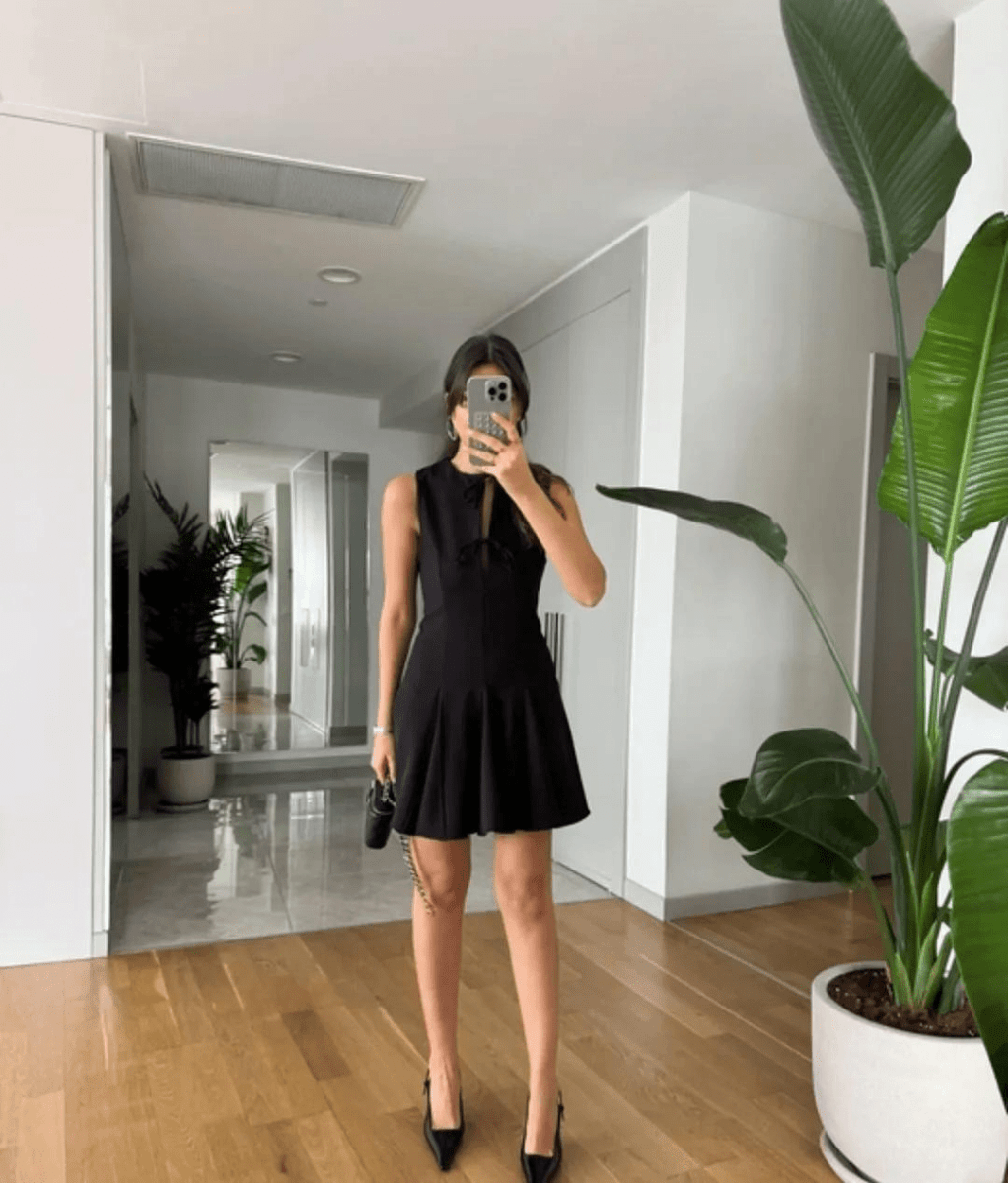 【2025春夏新作】リボンチャームドレス 4色展開 - select store mirror me【2025春夏新作】リボンチャームドレス 4色展開select store mirror meselect store mirror meブラックS