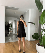 【2025春夏新作】リボンチャームドレス 4色展開 - select store mirror me【2025春夏新作】リボンチャームドレス 4色展開select store mirror meselect store mirror meブラックS