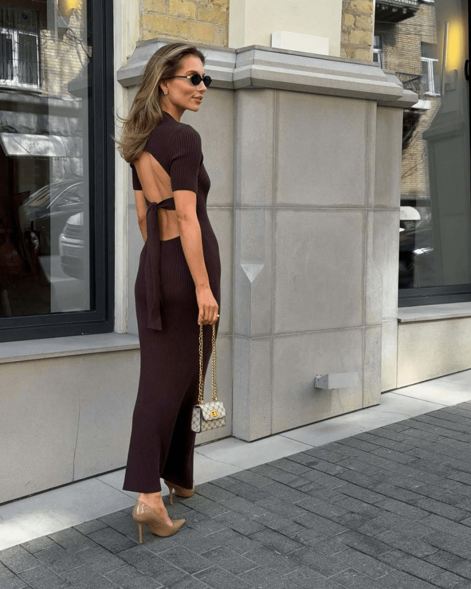 【2025春夏新作】背中開きリボン サマーニットワンピース【4色展開】 - select store mirror me【2025春夏新作】背中開きリボン サマーニットワンピース【4色展開】select store mirror meselect store mirror meブラウンS