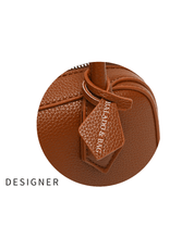 【2025春夏新作】シンプルスムース プレートチャーム付ワイドボストンバッグ【5色展開】 - select store mirror me【2025春夏新作】シンプルスムース プレートチャーム付ワイドボストンバッグ【5色展開】select store mirror meselect store mirror meレッド