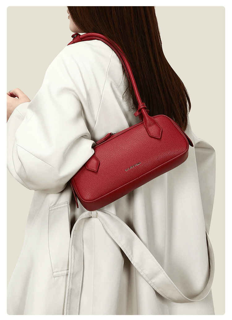 【2025春夏新作】シンプルスムース プレートチャーム付ワイドボストンバッグ【5色展開】 - select store mirror me【2025春夏新作】シンプルスムース プレートチャーム付ワイドボストンバッグ【5色展開】select store mirror meselect store mirror meレッド