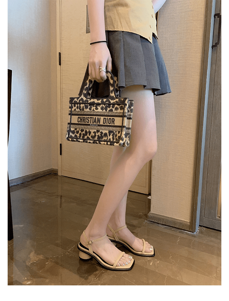 【2025春夏新作】ワンストラップスクエアサンダル - select store mirror me【2025春夏新作】ワンストラップスクエアサンダルselect store mirror meselect store mirror me22.5cmホワイト