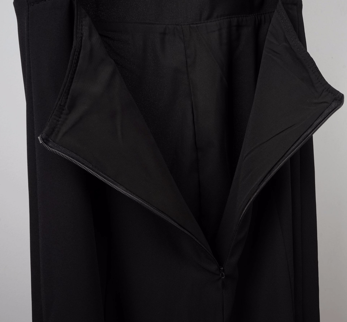 【2025春夏新作】バックオープンバックスリットワンピース - select store mirror me【2025春夏新作】バックオープンバックスリットワンピースselect store mirror meselect store mirror meブラックS