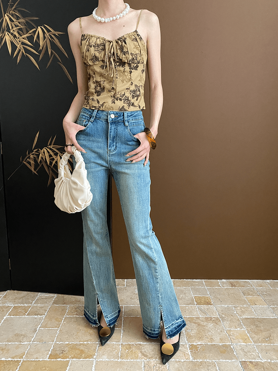 【2025春夏新作】フロントスリットフレアデニムパンツ - select store mirror me【2025春夏新作】フロントスリットフレアデニムパンツselect store mirror meselect store mirror meライトブルーS