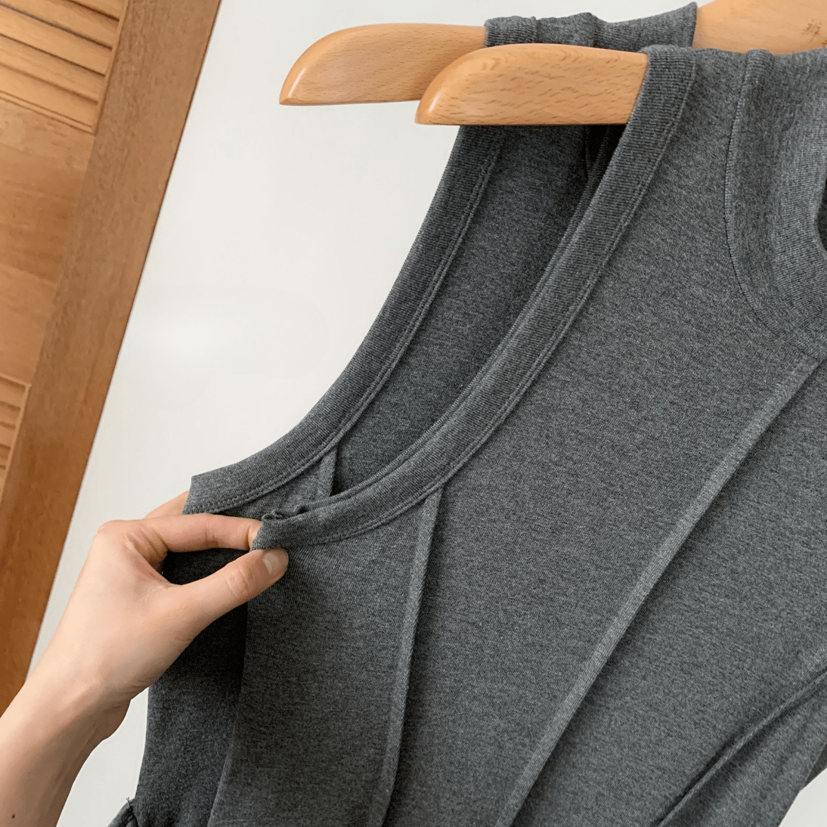 【2025春夏新作】ハイネックウエストノットワンピース - select store mirror me【2025春夏新作】ハイネックウエストノットワンピースselect store mirror meselect store mirror meダークグレーS