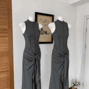 【2025春夏新作】ハイネックウエストノットワンピース - select store mirror me【2025春夏新作】ハイネックウエストノットワンピースselect store mirror meselect store mirror meダークグレーS