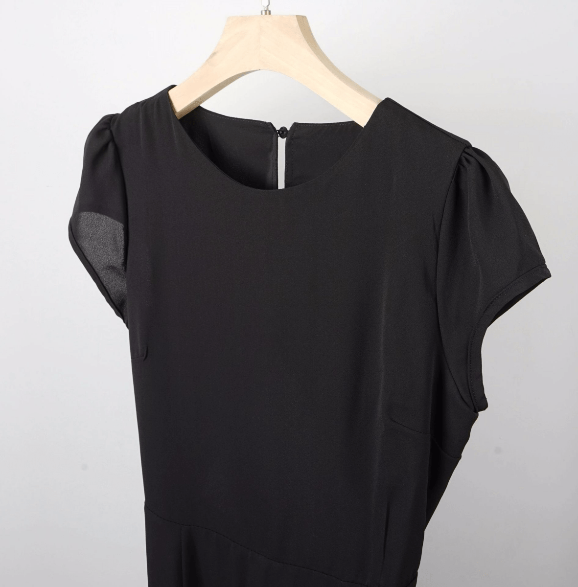 【2025春夏新作】バックオープンバックスリットワンピース - select store mirror me【2025春夏新作】バックオープンバックスリットワンピースselect store mirror meselect store mirror meブラックS