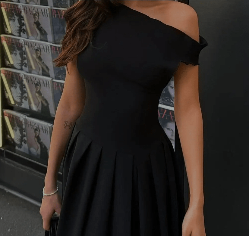 【2025春夏新作】パッチワークプリーツマキシドレス【2色展開】 - select store mirror me【2025春夏新作】パッチワークプリーツマキシドレス【2色展開】select store mirror meselect store mirror meブラックS