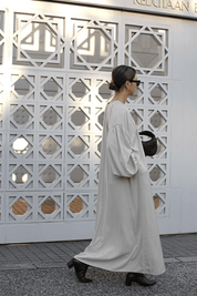 【2025春夏新作】2WAYギャザーリラックスワンピース【2色展開】 - select store mirror me【2025春夏新作】2WAYギャザーリラックスワンピース【2色展開】select store mirror meselect store mirror meオフホワイトS