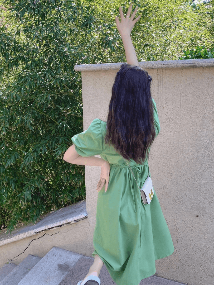 【2025春夏新作】ナチュラルフェミニンVネックワンピース - select store mirror me【2025春夏新作】ナチュラルフェミニンVネックワンピースselect store mirror meselect store mirror meS