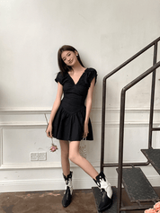 【2025春夏新作】Vネックエンパイアワンピース - select store mirror me【2025春夏新作】Vネックエンパイアワンピースselect store mirror meselect store mirror meブラックS