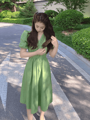 【2025春夏新作】ナチュラルフェミニンVネックワンピース - select store mirror me【2025春夏新作】ナチュラルフェミニンVネックワンピースselect store mirror meselect store mirror meS