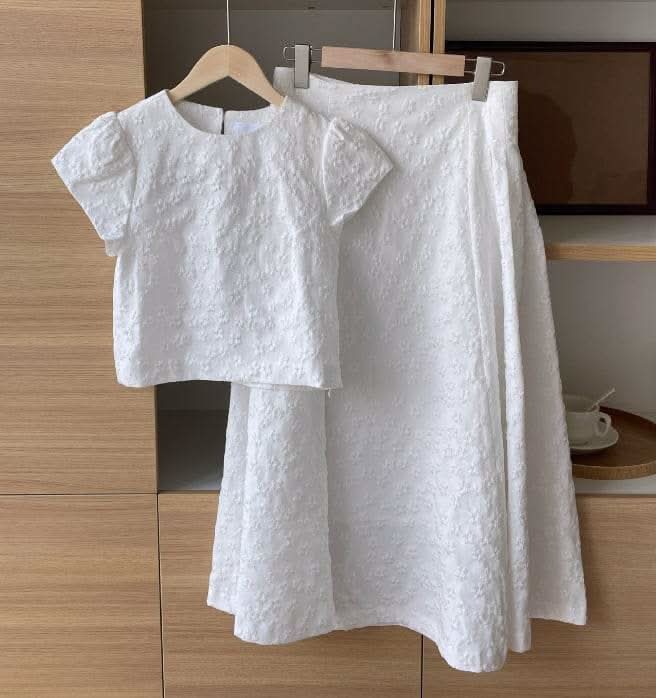 【動画あり】立体リトルフラワースカートセットアップ - select store mirror me【動画あり】立体リトルフラワースカートセットアップ209192938mirror meselect store mirror me209192938S