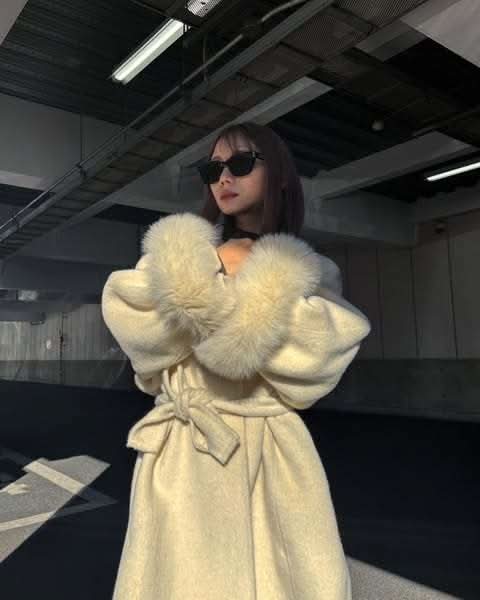 <インスタグラマー様ご愛用> 高品質ウールホワイトショートファーコート - select store mirror me<インスタグラマー様ご愛用> 高品質ウールホワイトショートファーコート219767640mirror meselect store mirror me219767640XS