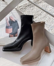 【動画あり】美ラインヒールシンプルショートブーツ 2色&2種展開 mirror me