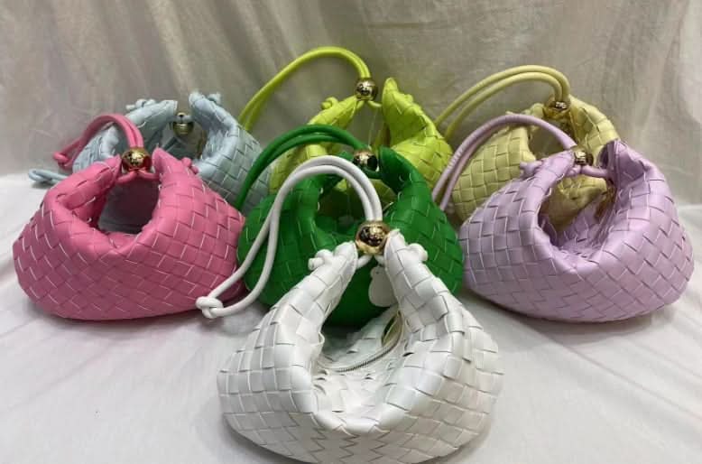 【大人気】<ブラック2、ホワイト2、ラベンダー2即納>2WAYイントレチャートクロッシュバッグ 9色展開 - select store mirror me【大人気】<ブラック2、ホワイト2、ラベンダー2即納>2WAYイントレチャートクロッシュバッグ 9色展開192821698mirror meselect store mirror me192821698【即納4〜7日で到着】ホワイト