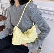 【大人気】<ブラック2、ホワイト2、ラベンダー2即納>2WAYイントレチャートクロッシュバッグ 9色展開 - select store mirror me【大人気】<ブラック2、ホワイト2、ラベンダー2即納>2WAYイントレチャートクロッシュバッグ 9色展開192821698mirror meselect store mirror me192821698【即納4〜7日で到着】ホワイト