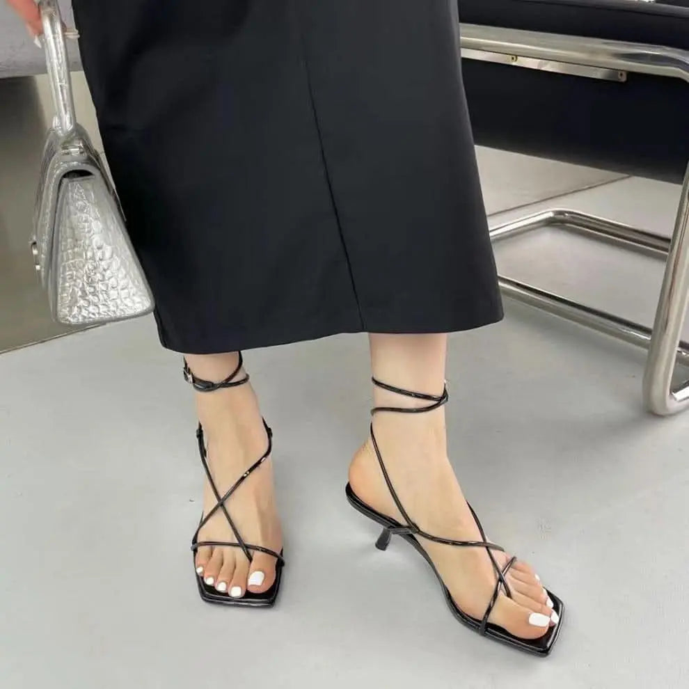 スクエアトゥハイヒールサンダル mirror me