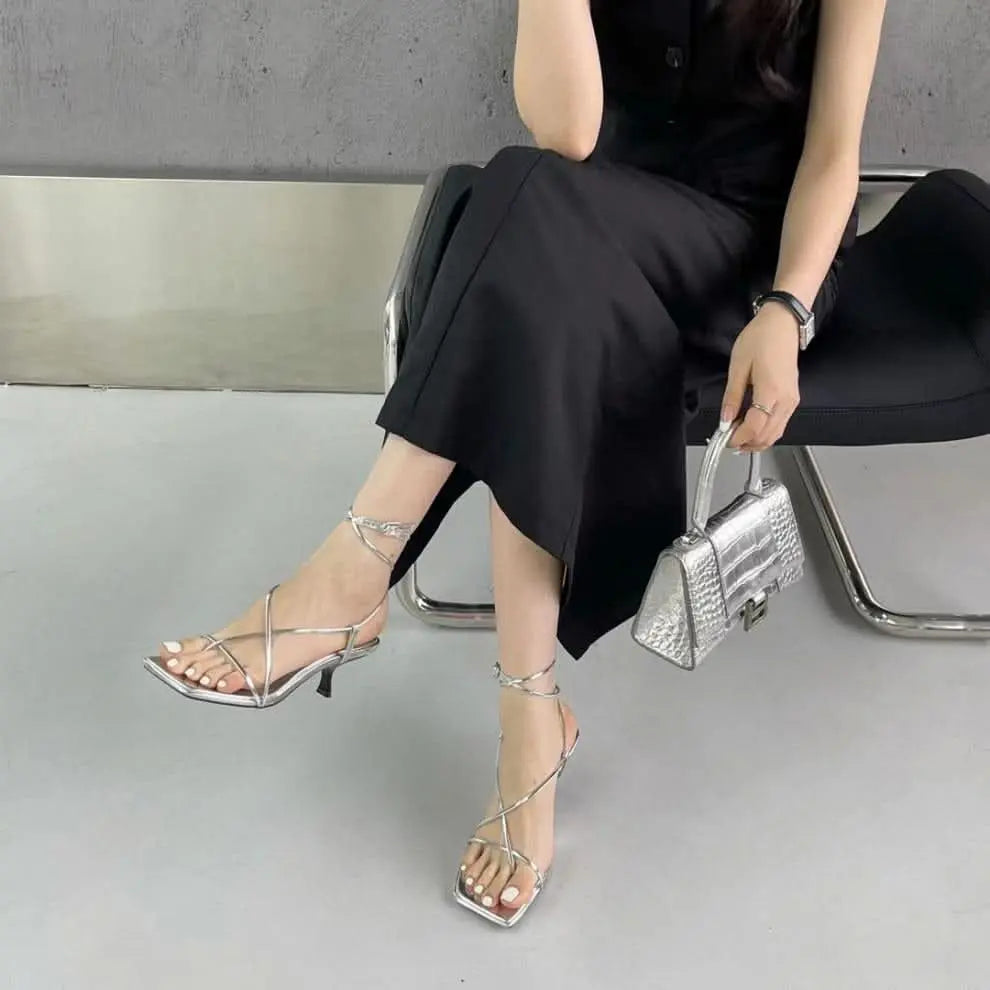スクエアトゥハイヒールサンダル mirror me