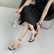 スクエアトゥハイヒールサンダル mirror me