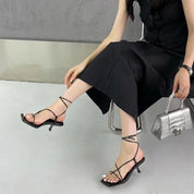 スクエアトゥハイヒールサンダル mirror me