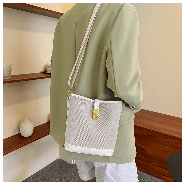 【2wayキャンバスショルダーバッグ】 - select store mirror me【2wayキャンバスショルダーバッグ】select store mirror meselect store mirror me0337c2cbc22c34198e6a43b40bb07db8ブラック