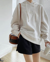 刺繍ロゴルーズシルエットコットンフードパーカー 3色展開 - select store mirror me刺繍ロゴルーズシルエットコットンフードパーカー 3色展開162886247mirror meselect store mirror me162886247オフホワイト