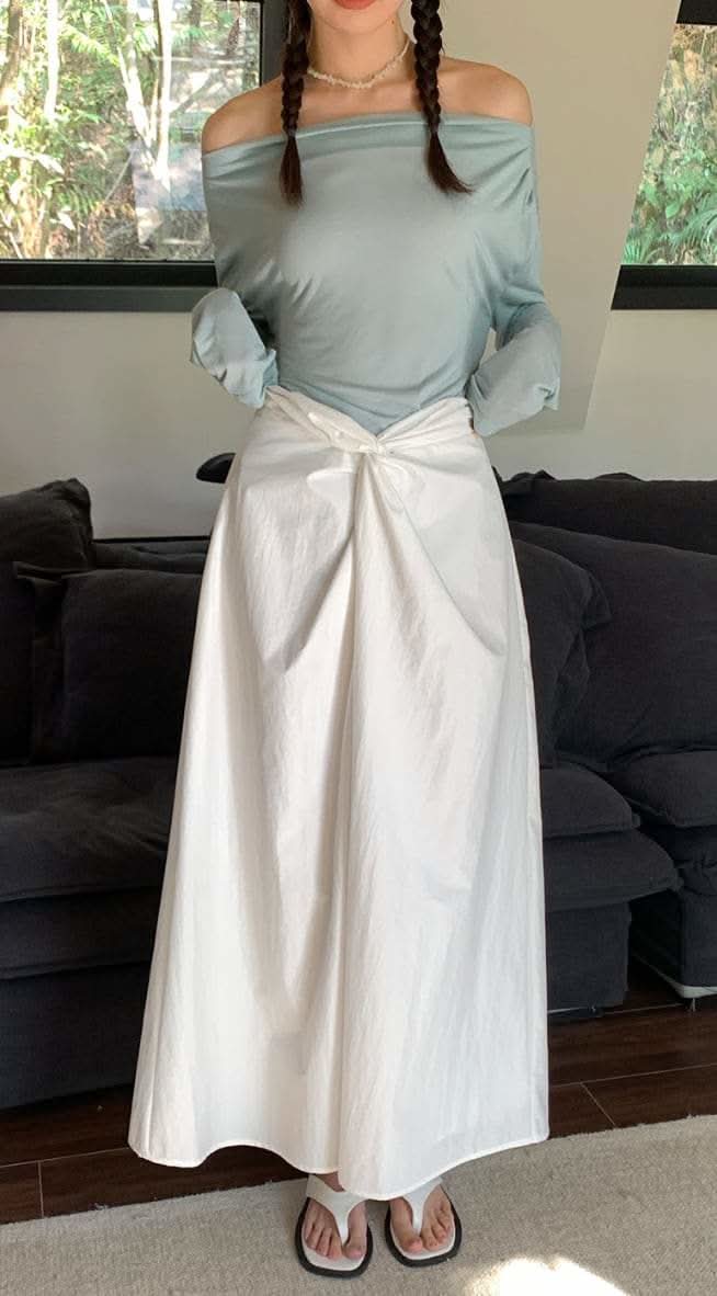 【動画あり】フロントねじれデザインフレアスカート 3色展開 - select store mirror me【動画あり】フロントねじれデザインフレアスカート 3色展開200962196mirror meselect store mirror me200962196ホワイトS