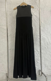 【動画あり】バイカラー切り替えタンクフレアワンピース 3色展開 - select store mirror me【動画あり】バイカラー切り替えタンクフレアワンピース 3色展開201798590mirror meselect store mirror me201798590カーキS