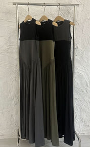 【動画あり】バイカラー切り替えタンクフレアワンピース 3色展開 - select store mirror me【動画あり】バイカラー切り替えタンクフレアワンピース 3色展開201798590mirror meselect store mirror me201798590カーキS