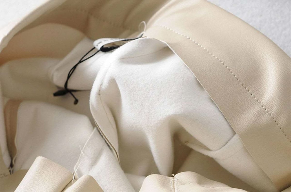 <即納あり>【動画あり】裾ジップ付きエコレザースキニーレザーパンツ 3色展開 - select store mirror me<即納あり>【動画あり】裾ジップ付きエコレザースキニーレザーパンツ 3色展開85268241mirror meselect store mirror me85268241【即納】ベージュ XS