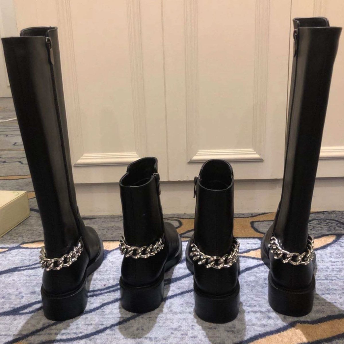 バックシルバーボリュームチェーンブラックブーツ 4種展開 - select store mirror meバックシルバーボリュームチェーンブラックブーツ 4種展開155471667mirror meselect store mirror me155471667ショート丈裏地シンプルレザー 22.5cm