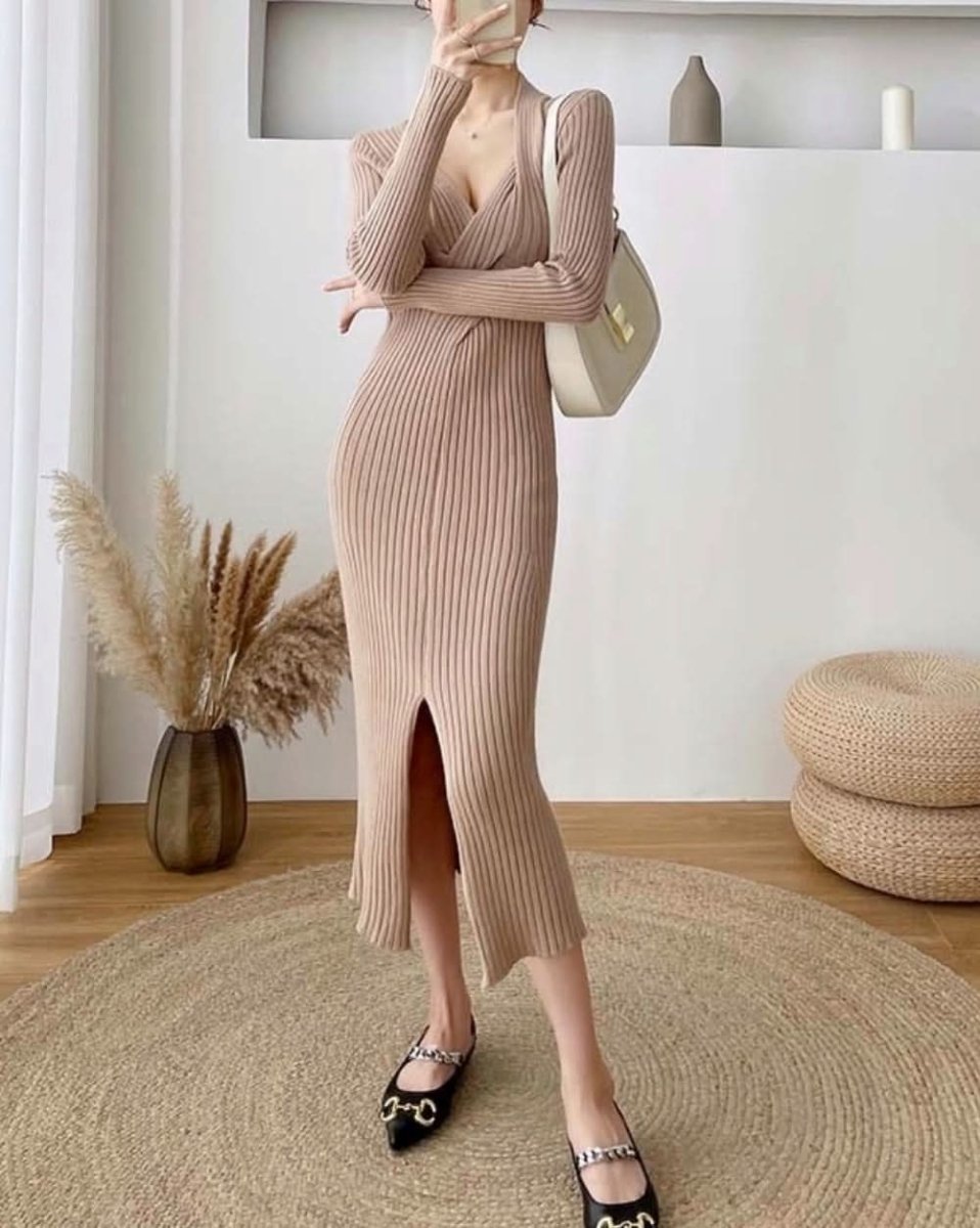 ねじれデザインネックリブニットワンピース 4色展開 - select store mirror meねじれデザインネックリブニットワンピース 4色展開155604782mirror meselect store mirror me155604782ホワイト S