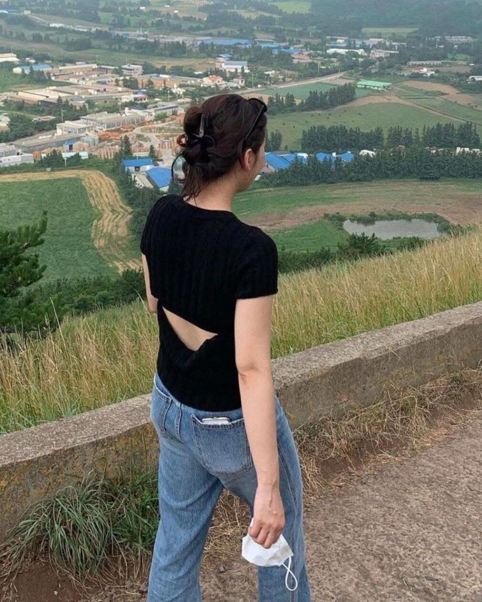 バックオープンカット半袖デザインニット 4色展開 - select store mirror meバックオープンカット半袖デザインニット 4色展開157327722mirror meselect store mirror me157327722ベージュ