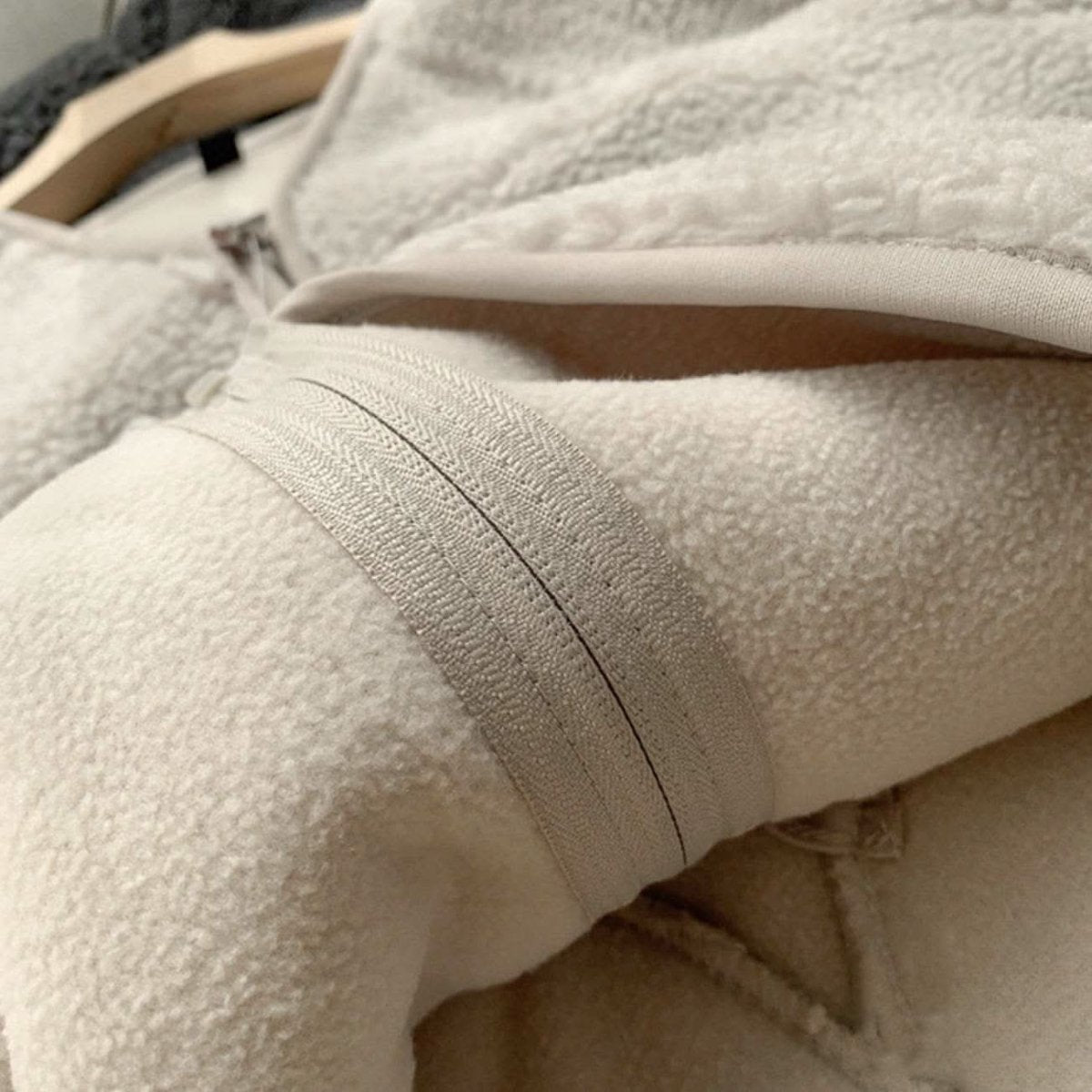 ノーカラージップボアジャケット 4色展開 - select store mirror meノーカラージップボアジャケット 4色展開159199288mirror meselect store mirror me159199288オフホワイト S