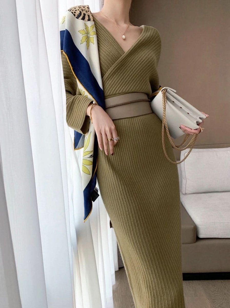 【入荷早々殿堂入り】クロスネックオフショルダー美ラインワンピース 4色展開 - select store mirror me【入荷早々殿堂入り】クロスネックオフショルダー美ラインワンピース 4色展開162064992mirror meselect store mirror me162064992ベージュ