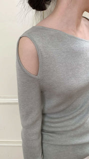 【動画あり】シースルーカットショルダー変形デザイントップス 4色展開 - select store mirror me【動画あり】シースルーカットショルダー変形デザイントップス 4色展開200258140mirror meselect store mirror me200258140ホワイト