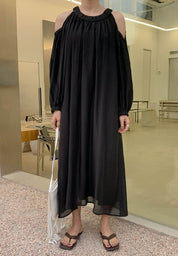 シフォンカットショルダーフレアロングワンピース 5色展開 - select store mirror meシフォンカットショルダーフレアロングワンピース 5色展開199894352mirror meselect store mirror me199894352ホワイト