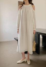 シフォンカットショルダーフレアロングワンピース 5色展開 - select store mirror meシフォンカットショルダーフレアロングワンピース 5色展開199894352mirror meselect store mirror me199894352ホワイト