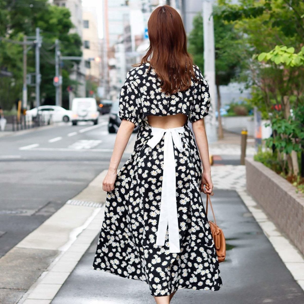 大人気!<サイズ展開豊富>【動画あり】バックオープンリボンデイジー柄マキシワンピース - select store mirror me大人気!<サイズ展開豊富>【動画あり】バックオープンリボンデイジー柄マキシワンピース57315129mirror meselect store mirror me57315129S