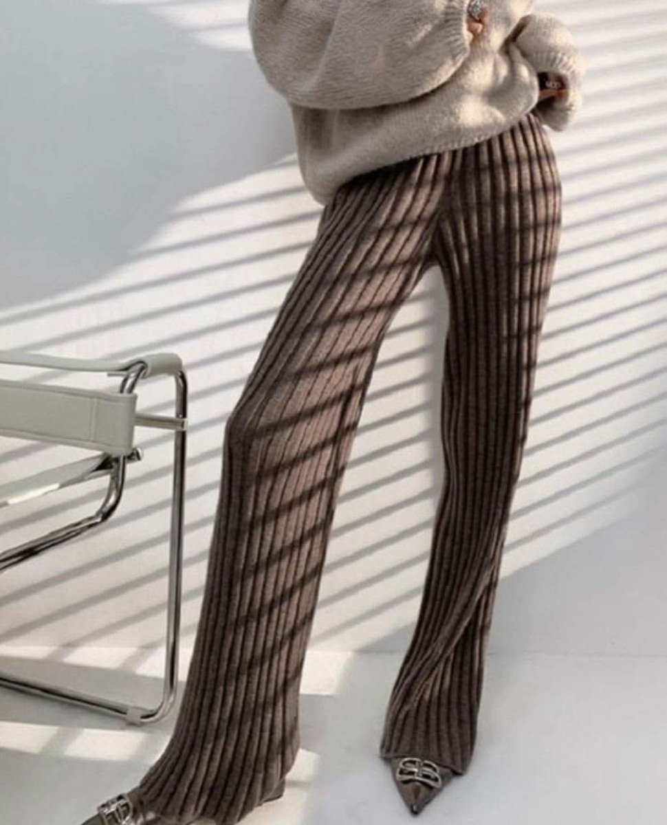 リブニットフレアカットパンツ 6色展開 - select store mirror meリブニットフレアカットパンツ 6色展開159952224mirror meselect store mirror me159952224ホワイト S