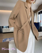 【動画あり】ヌーディーベージュアシンメトリーロングベルトジャケット - select store mirror me【動画あり】ヌーディーベージュアシンメトリーロングベルトジャケット84841688mirror meselect store mirror me84841688S