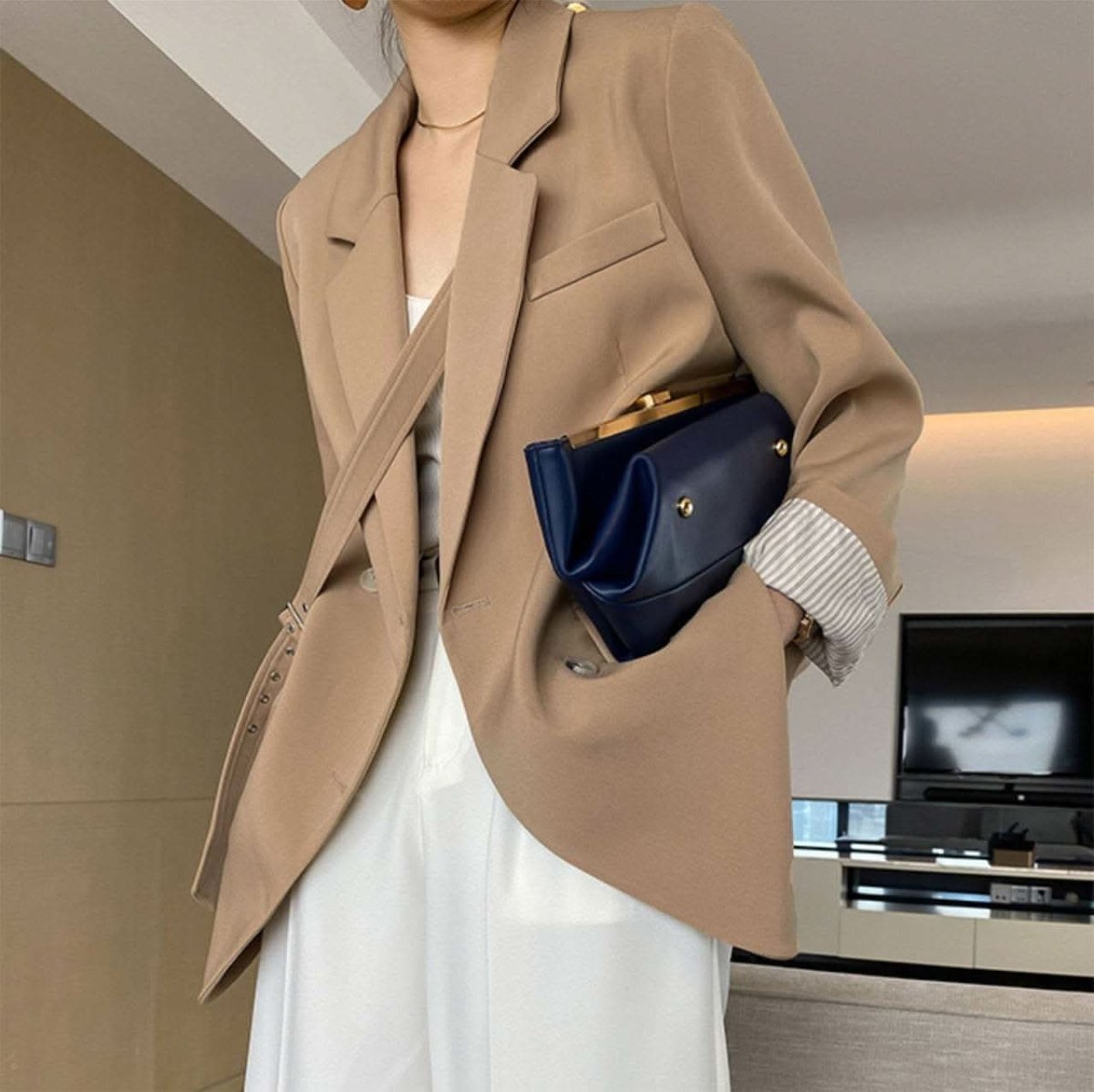 【動画あり】ヌーディーベージュアシンメトリーロングベルトジャケット - select store mirror me【動画あり】ヌーディーベージュアシンメトリーロングベルトジャケット84841688mirror meselect store mirror me84841688S