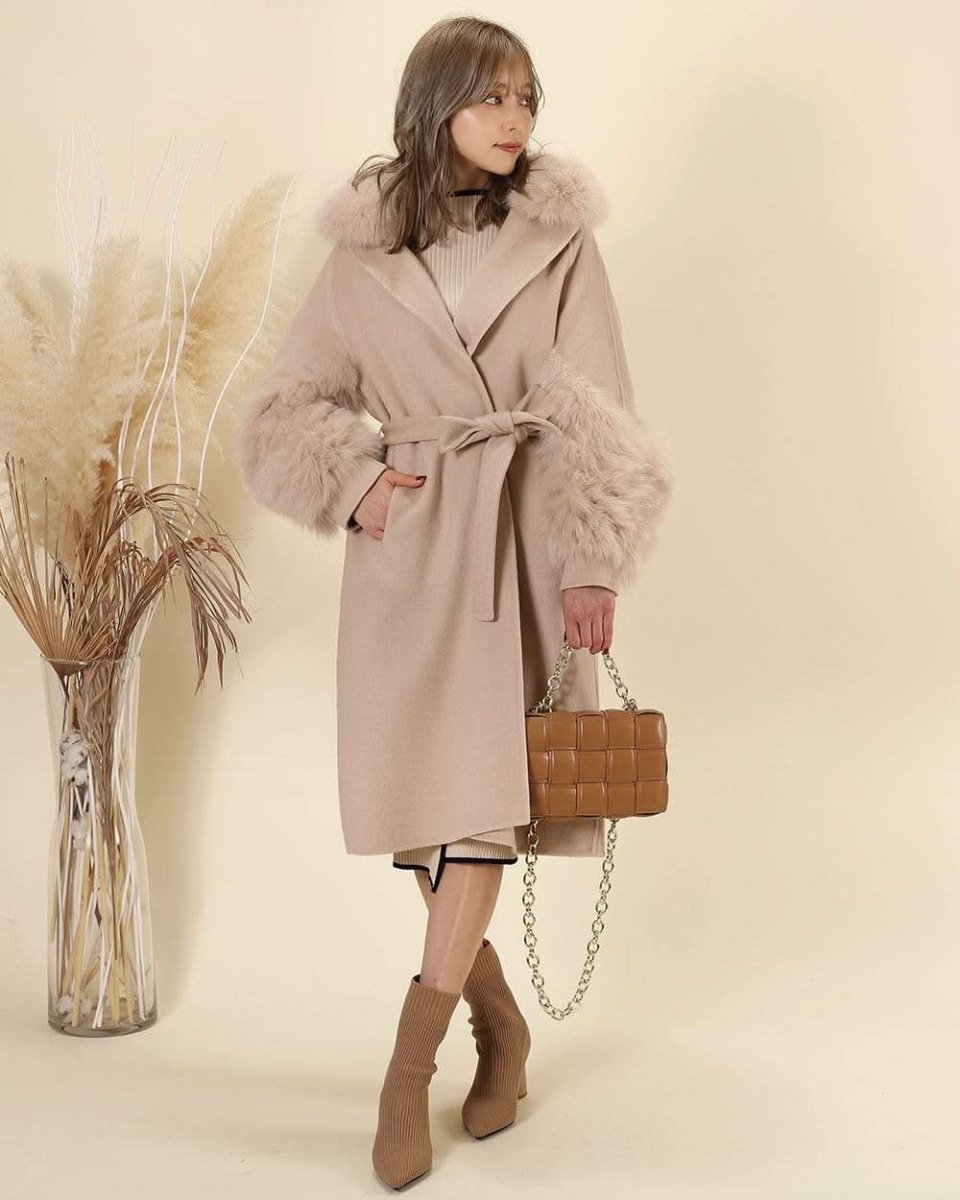 【高品質ウール95%&リアルフォックスファー100%】【動画あり】ボリュームファースリーブ襟ロングスリットコート 3色展開 - select store mirror me【高品質ウール95%&リアルフォックスファー100%】【動画あり】ボリュームファースリーブ襟ロングスリットコート 3色展開153368547mirror meselect store mirror me153368547ホワイト M