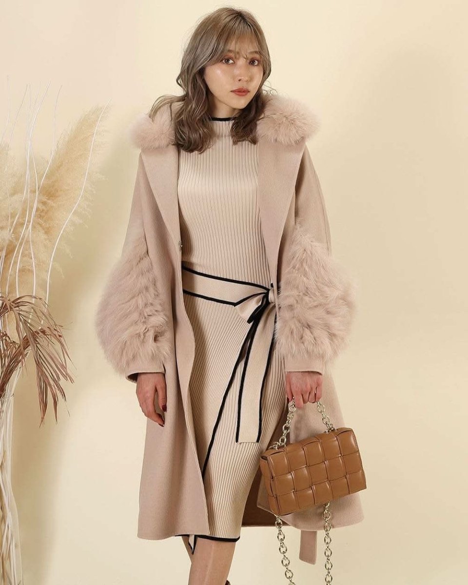 【高品質ウール95%&リアルフォックスファー100%】【動画あり】ボリュームファースリーブ襟ロングスリットコート 3色展開 - select store mirror me【高品質ウール95%&リアルフォックスファー100%】【動画あり】ボリュームファースリーブ襟ロングスリットコート 3色展開153368547mirror meselect store mirror me153368547ホワイト M