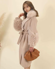 【高品質ウール95%&リアルフォックスファー100%】【動画あり】ボリュームファースリーブ襟ロングスリットコート 3色展開 - select store mirror me【高品質ウール95%&リアルフォックスファー100%】【動画あり】ボリュームファースリーブ襟ロングスリットコート 3色展開153368547mirror meselect store mirror me153368547ホワイト M